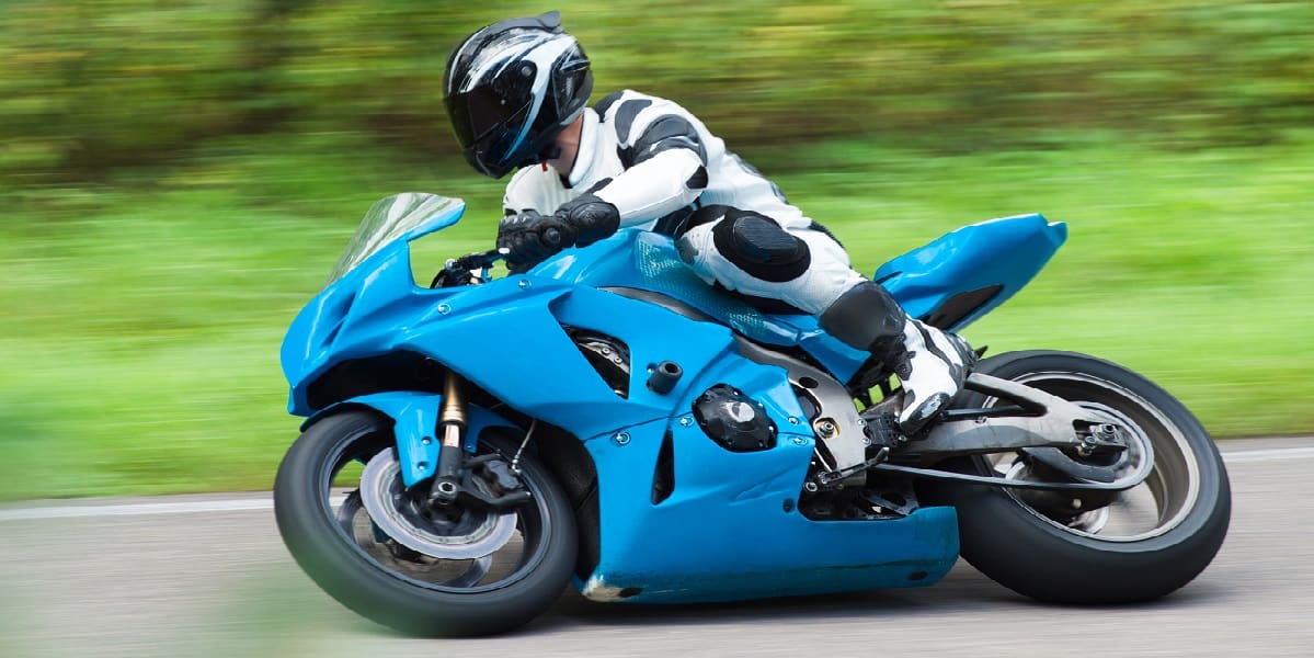 sportsbike cornering hard