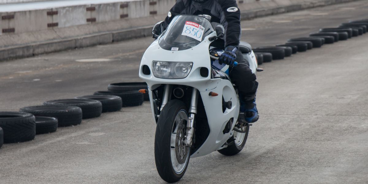 Rider on Suzuki GSX-R600